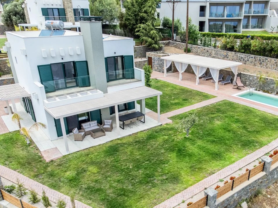 Aelia Aerial Garden View