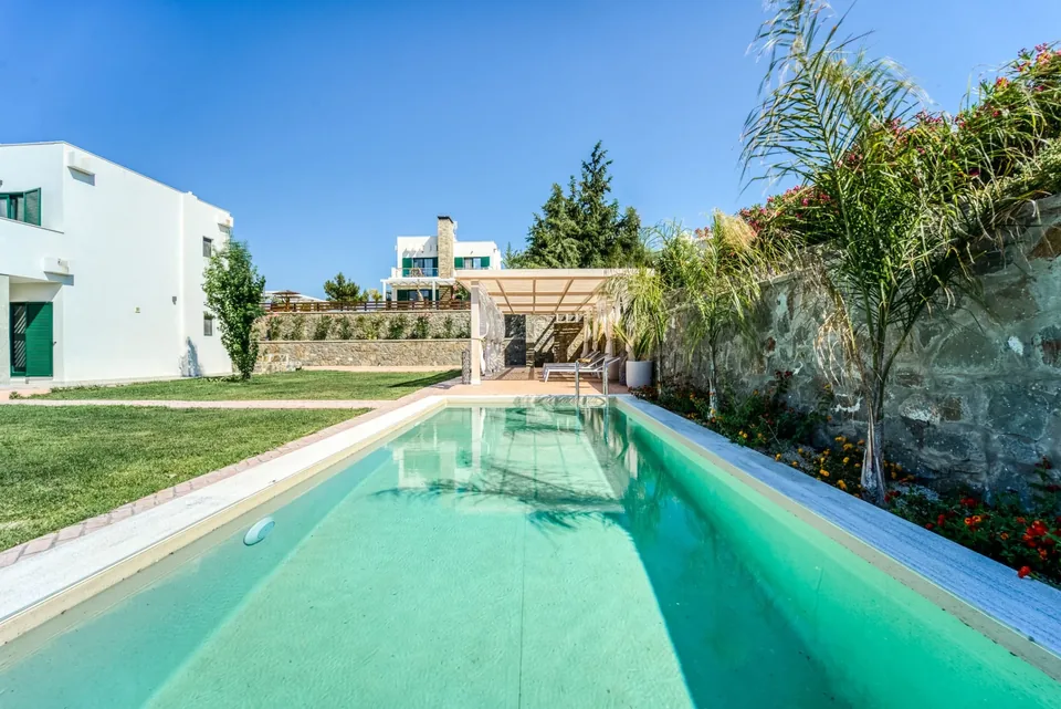 Aelia Long Garden Pool
