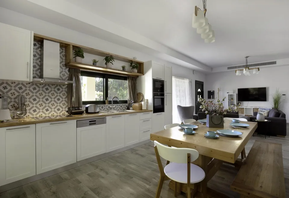 Aitheria Modern Kitchen