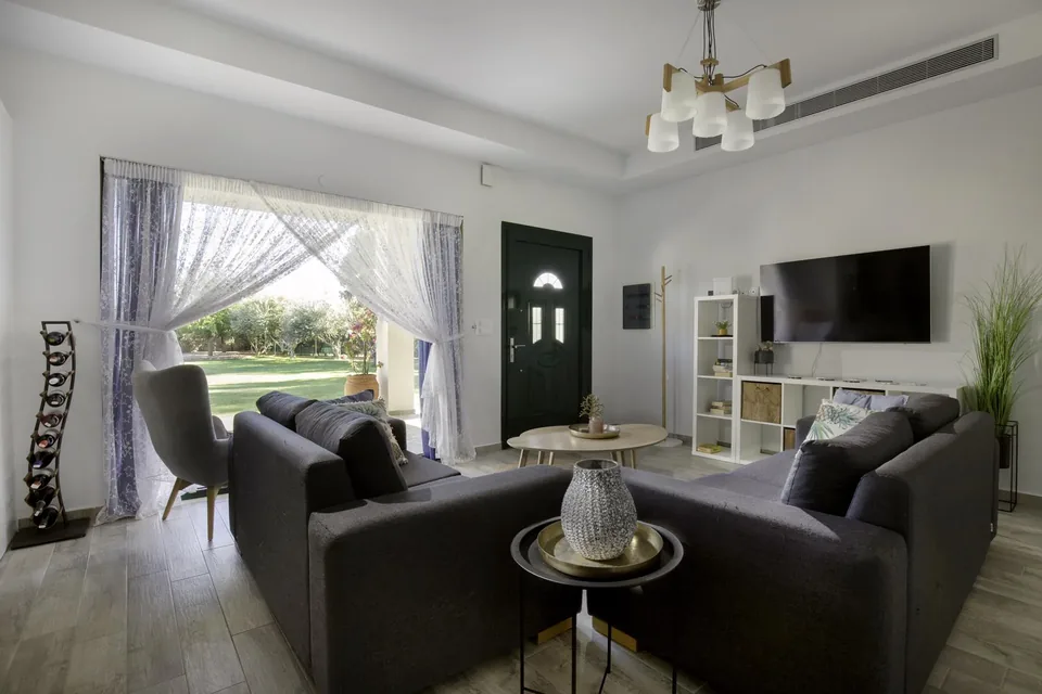 Aitheria Cozy Living Room