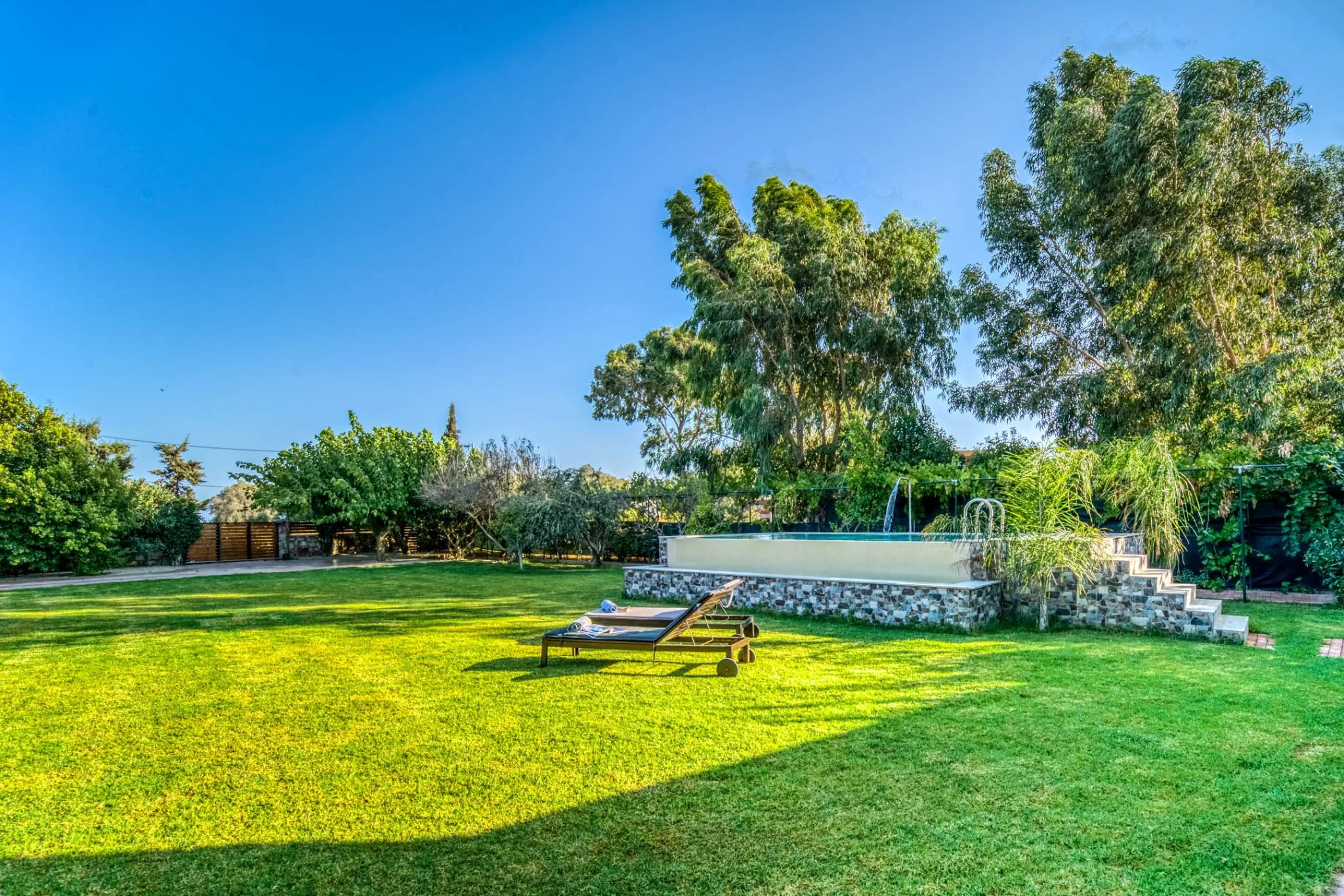 Heliophos Villa Aitheria exterior