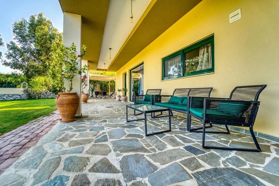 Aitheria Covered Stone Terrace