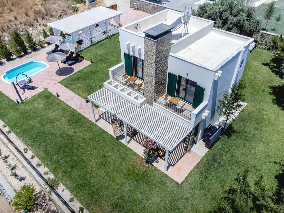 Amalthia Aerial Garden Terrace