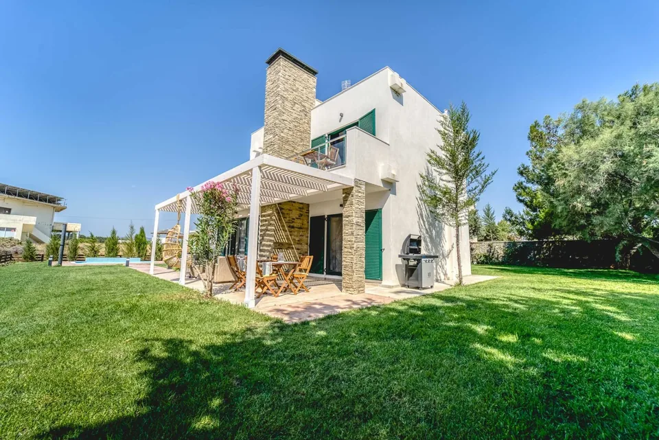 Amalthia Villa and Green Lawn